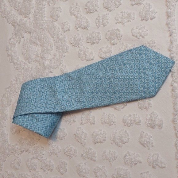 Vineyard Vines Other - Vineyard Vines Martha's Vineyard 100% Silk Blue White Anchor Nautical Tie